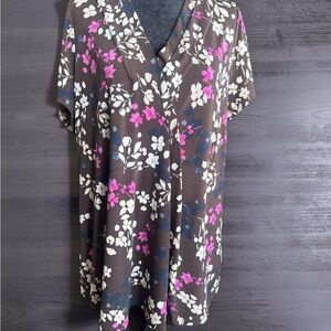 Lane Bryant Floral V-Neck Women’s Top YT3